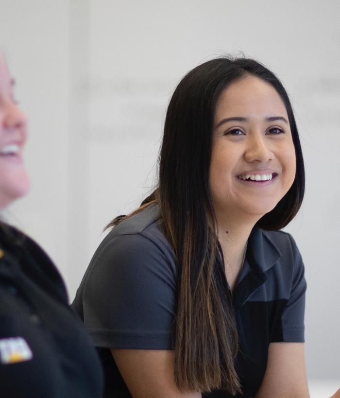 笑顔の女性たち